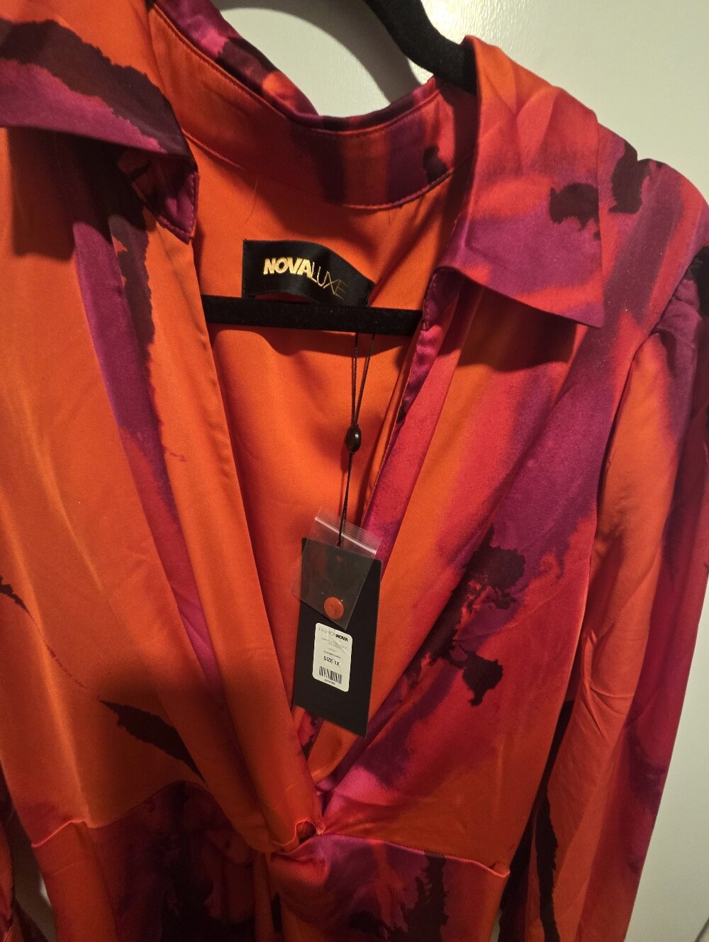 Fashion Nova Luxe Twist-Front Maxi Dress in Red and Pink Print - Picture 4 of 8